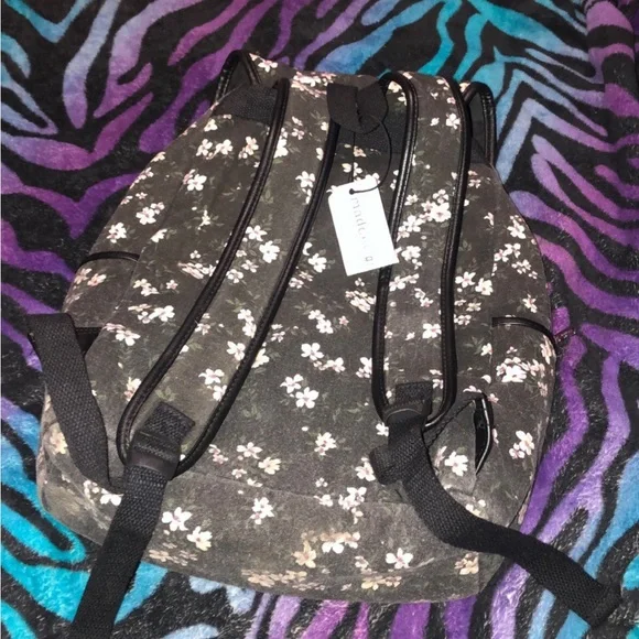 Madden girl floral backpack - Picture 4 of 9